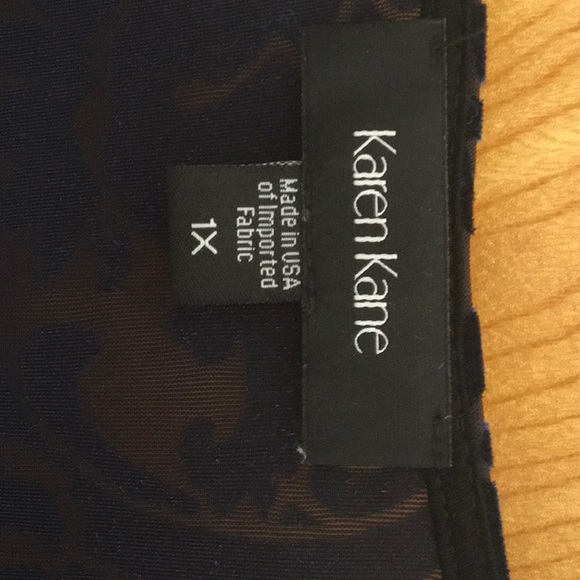 Karen Kane flocked tunic top - Picture 6 of 8